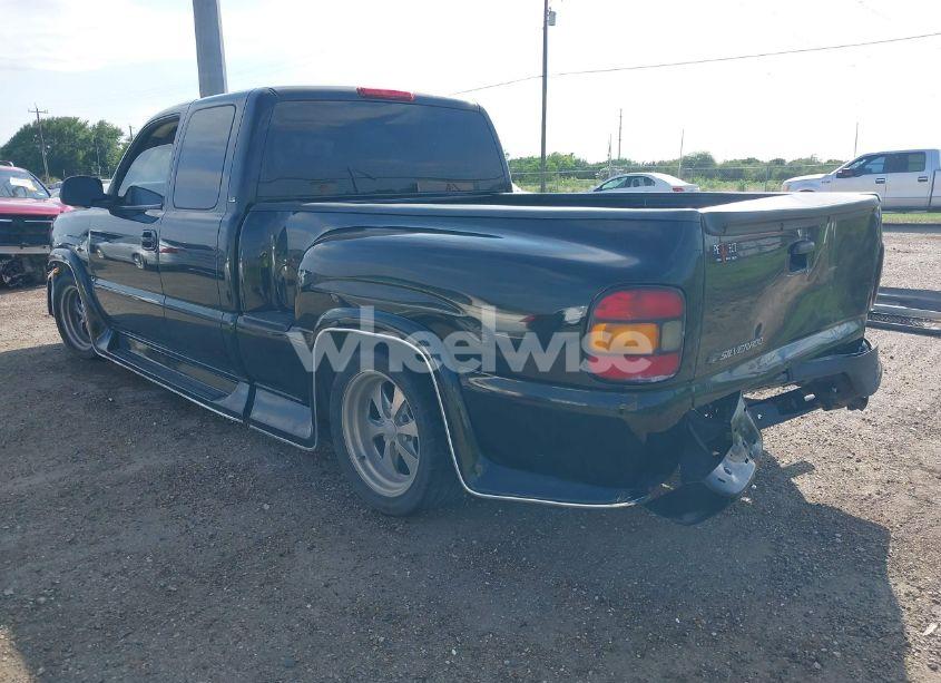 Photo 3 of 2004 Chevrolet Silverado 1500 LS (VIN 1GCEC19V14Z150959)