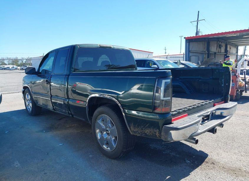 Photo 3 of 2006 Chevrolet Silverado 1500 LT1 (VIN 1GCEC19V16Z161673)
