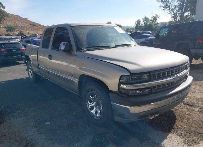 2001 Chevrolet Silverado 1500 LS (VIN 1GCEC19V21Z192732) main photo