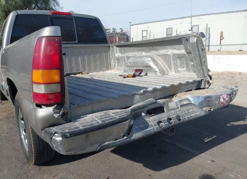 Photo 13 of 2001 Chevrolet Silverado 1500 LS (VIN 1GCEC19V21Z192732)