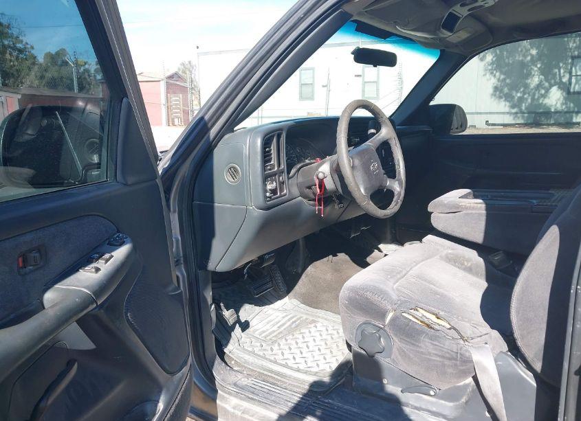 Photo 5 of 2001 Chevrolet Silverado 1500 LS (VIN 1GCEC19V21Z192732)