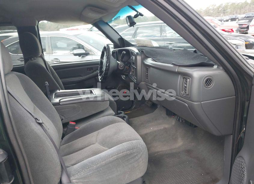 Photo 5 of 2003 Chevrolet Silverado 1500 (VIN 1GCEC19V23Z151813)