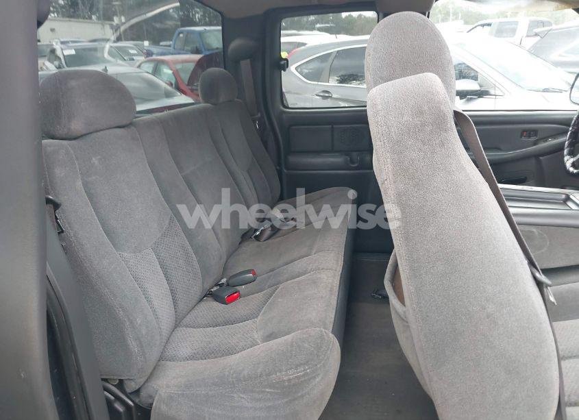 Photo 8 of 2003 Chevrolet Silverado 1500 (VIN 1GCEC19V23Z151813)