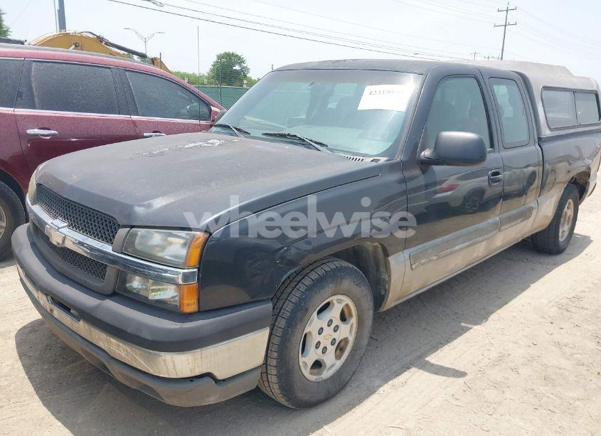 Photo 2 of 2004 Chevrolet Silverado 1500 LS (VIN 1GCEC19V24Z240928)