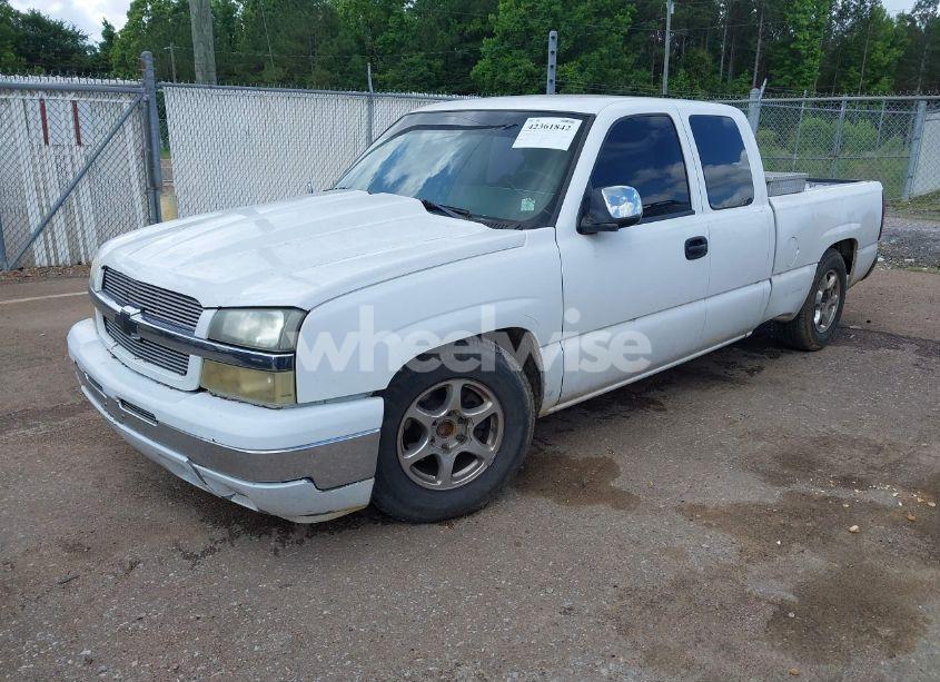 Photo 2 of 2005 Chevrolet Silverado 1500 LS (VIN 1GCEC19V25Z284977)