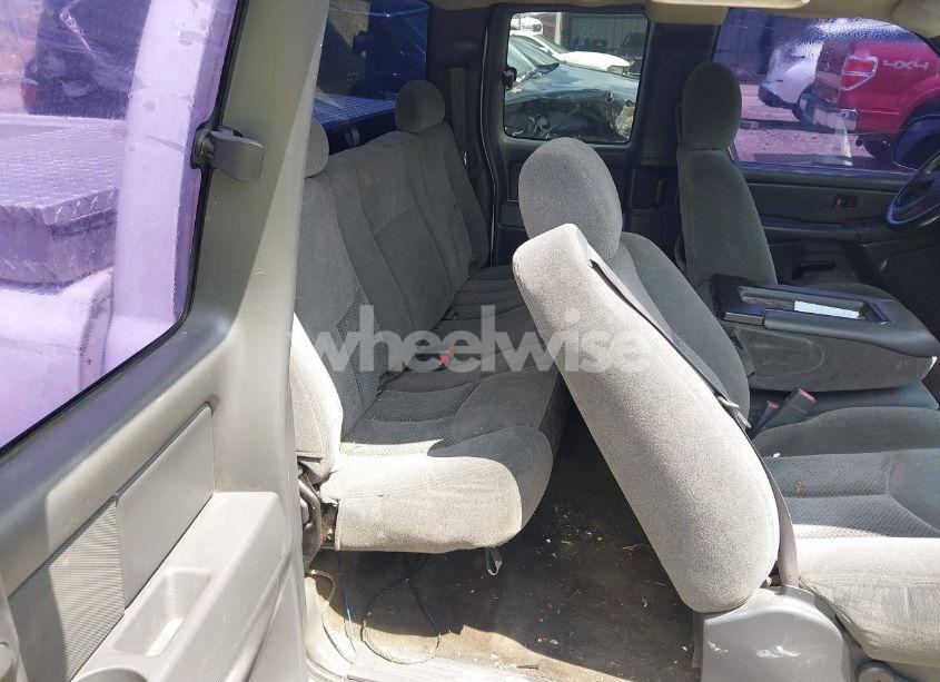 Photo 8 of 2005 Chevrolet Silverado 1500 LS (VIN 1GCEC19V25Z284977)