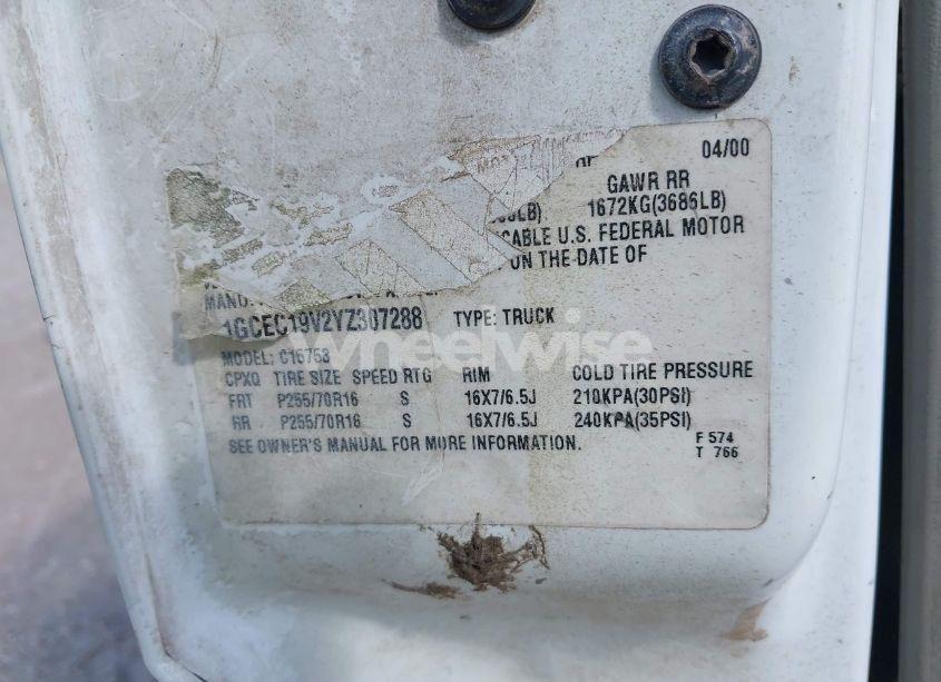 Photo 9 of 2000 Chevrolet Silverado 1500 LS (VIN 1GCEC19V2YZ307288)