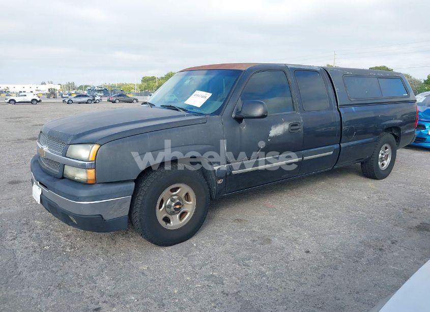 Photo 2 of 2003 Chevrolet Silverado 1500 LS (VIN 1GCEC19V33E270753)