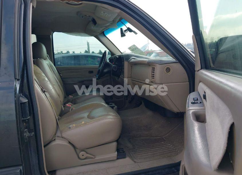 Photo 5 of 2003 Chevrolet Silverado 1500 LS (VIN 1GCEC19V33E270753)