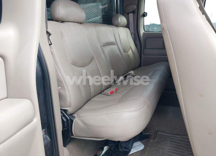 Photo 8 of 2003 Chevrolet Silverado 1500 LS (VIN 1GCEC19V33E270753)