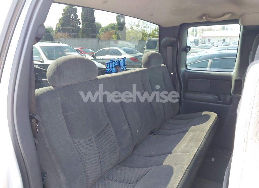 Photo 8 of 2003 Chevrolet Silverado 1500 LS (VIN 1GCEC19V33Z334587)