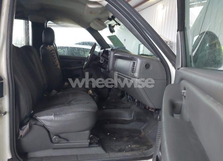 Photo 5 of 2007 Chevrolet Silverado 1500 CLASSIC WORK TRUCK (VIN 1GCEC19V37Z207215)