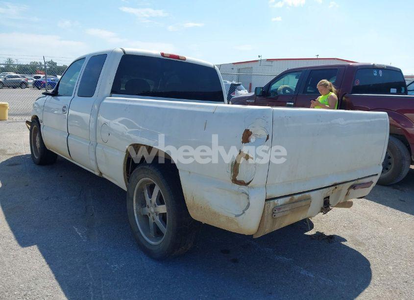 Photo 3 of 2006 Chevrolet Silverado 1500 LT1 (VIN 1GCEC19V46Z210980)