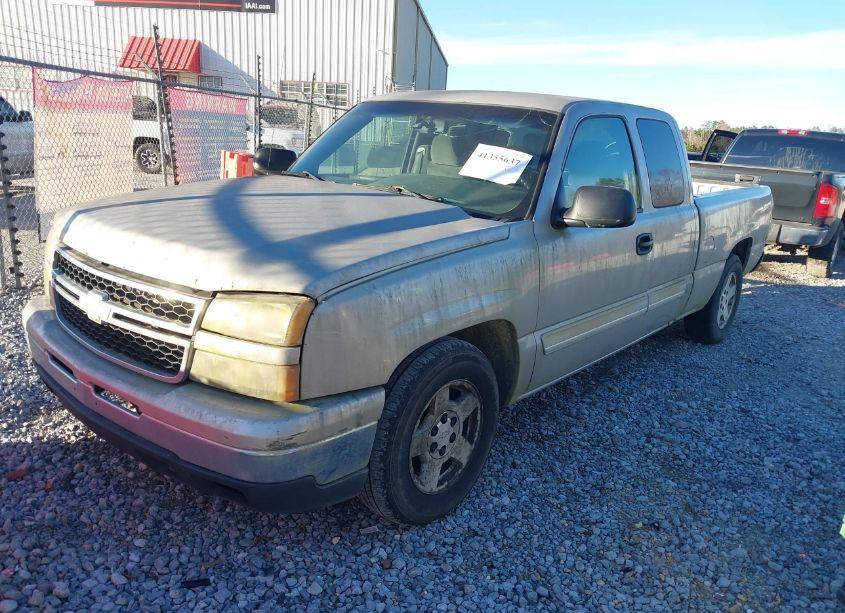 Photo 2 of 2007 Chevrolet Silverado 1500 CLASSIC LT1 (VIN 1GCEC19V47Z169428)