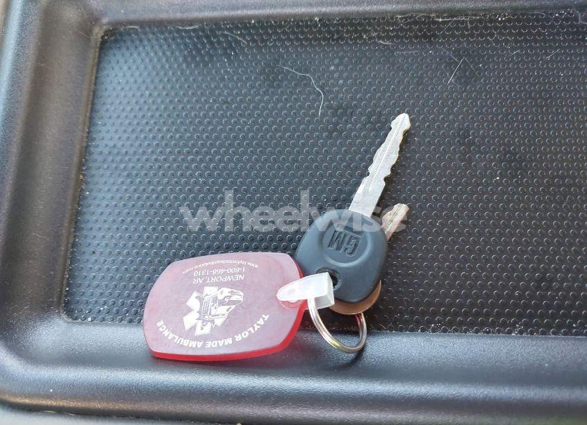 Photo 11 of 1999 Chevrolet Silverado 1500 LS (VIN 1GCEC19V4XZ179327)