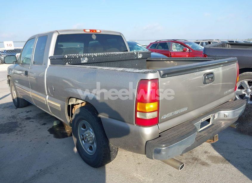 Photo 3 of 1999 Chevrolet Silverado 1500 LS (VIN 1GCEC19V4XZ179327)