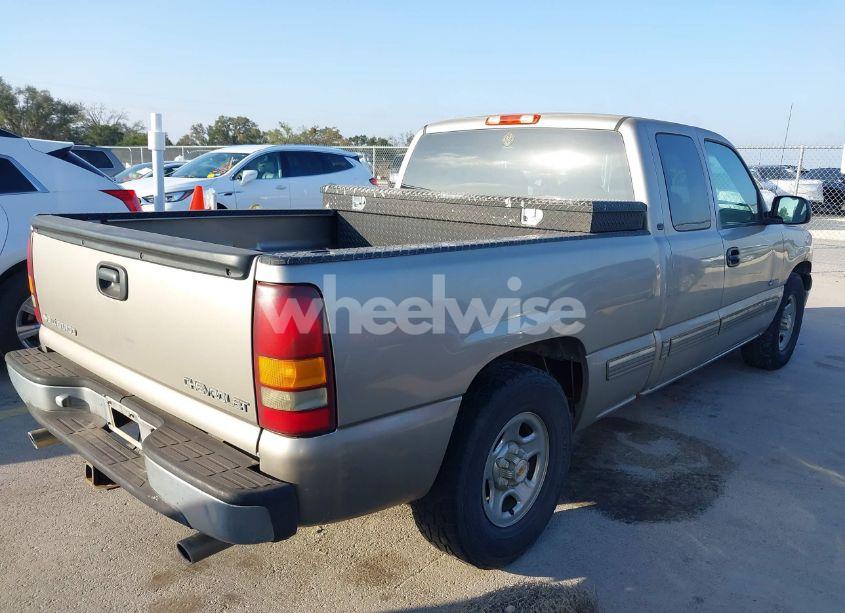 Photo 4 of 1999 Chevrolet Silverado 1500 LS (VIN 1GCEC19V4XZ179327)
