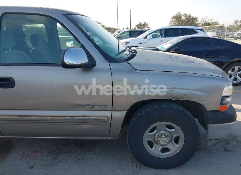 Photo 6 of 1999 Chevrolet Silverado 1500 LS (VIN 1GCEC19V4XZ179327)