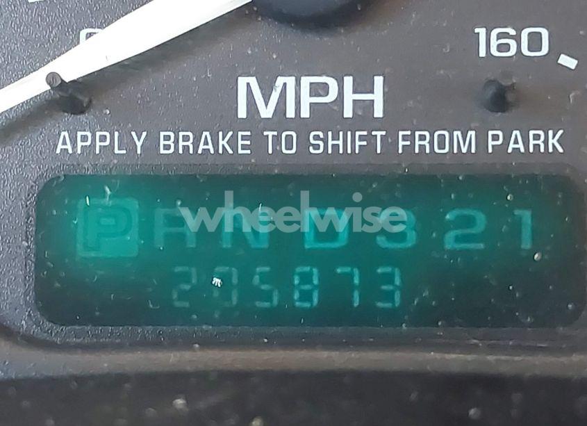 Photo 15 of 2001 Chevrolet Silverado 1500 (VIN 1GCEC19V51E312577)