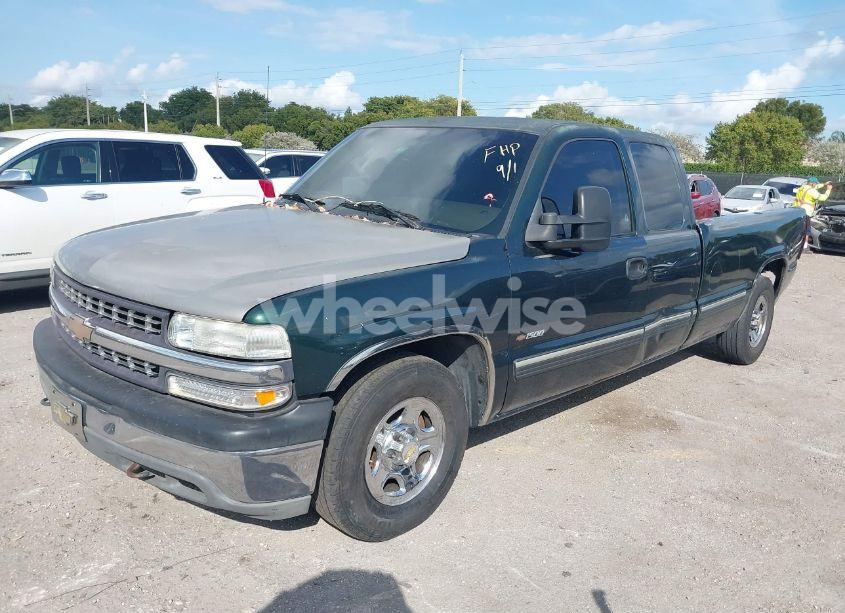 Photo 2 of 2001 Chevrolet Silverado 1500 (VIN 1GCEC19V51E312577)