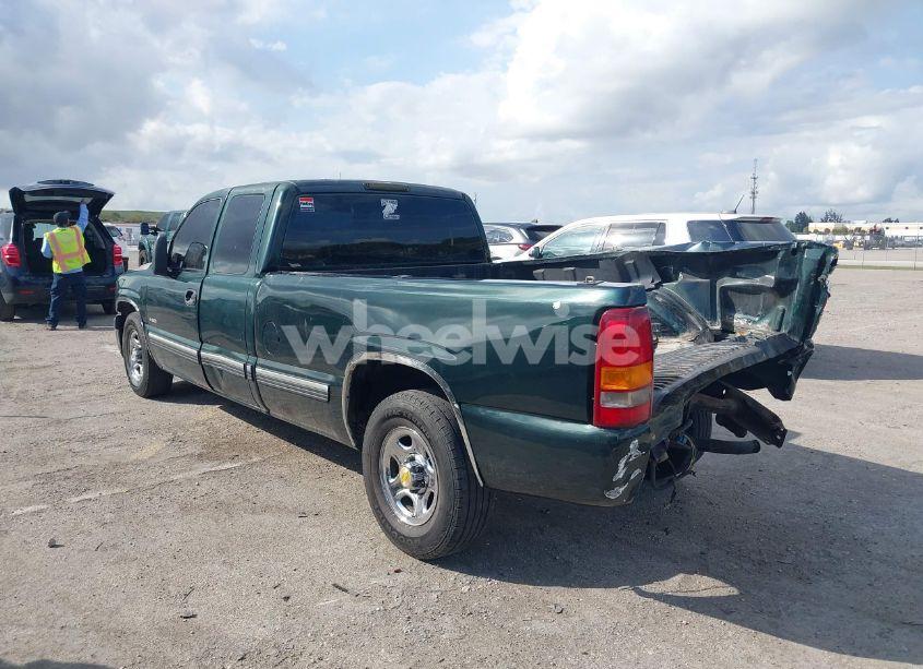 Photo 3 of 2001 Chevrolet Silverado 1500 (VIN 1GCEC19V51E312577)