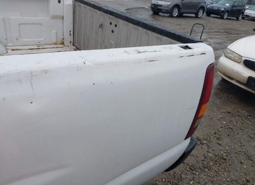 Photo 12 of 2002 Chevrolet Silverado 1500 (VIN 1GCEC19V52E291960)