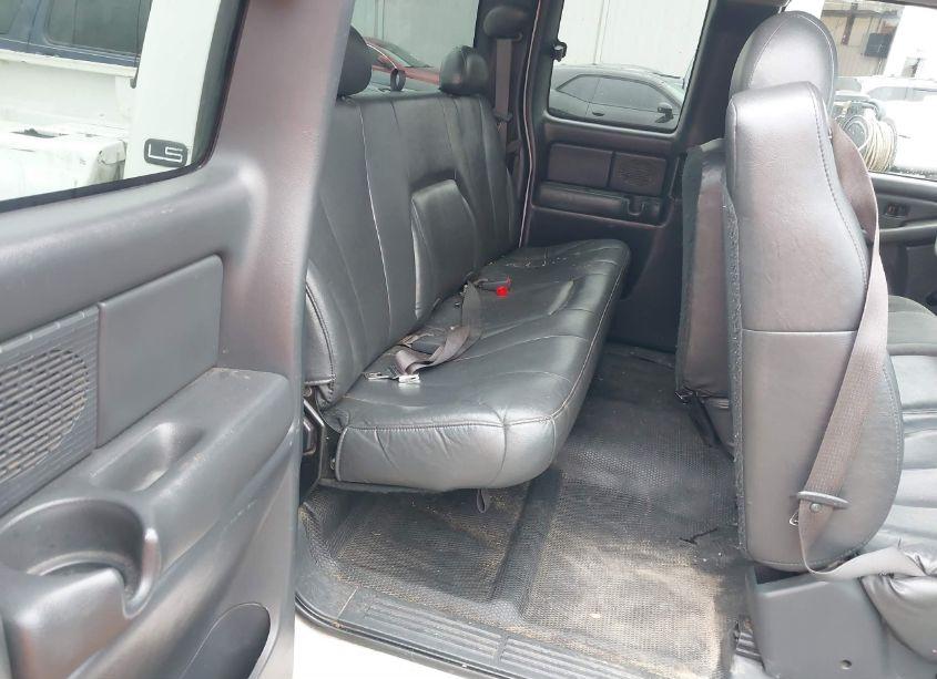 Photo 8 of 2002 Chevrolet Silverado 1500 (VIN 1GCEC19V52E291960)