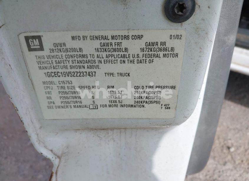 Photo 9 of 2002 Chevrolet Silverado 1500 (VIN 1GCEC19V52Z237437)