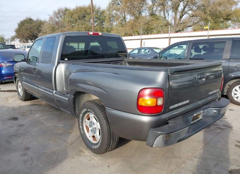Photo 3 of 1999 Chevrolet Silverado 1500 LS (VIN 1GCEC19V5XZ173021)