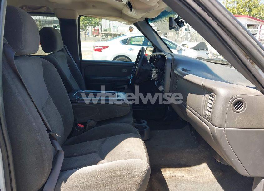 Photo 5 of 2003 Chevrolet Silverado 1500 LS (VIN 1GCEC19V73E201886)