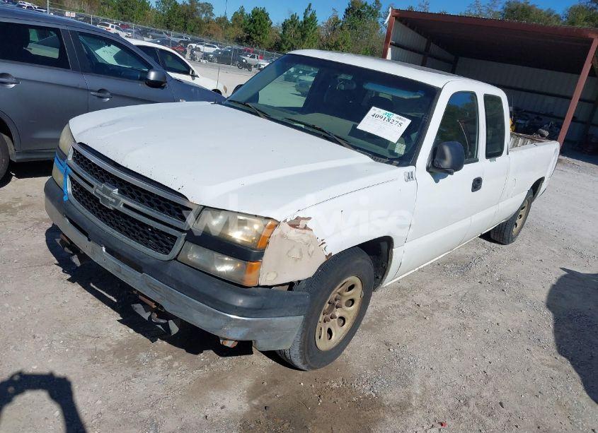 Photo 2 of 2007 Chevrolet Silverado 1500 CLASSIC WORK TRUCK (VIN 1GCEC19V77E147091)