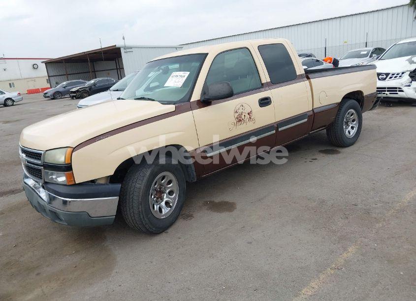 Photo 2 of 2007 Chevrolet Silverado 1500 CLASSIC LT1 (VIN 1GCEC19V77Z136830)