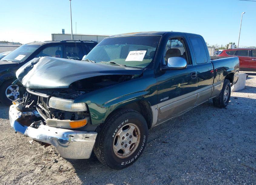 Photo 2 of 2001 Chevrolet Silverado 1500 LS (VIN 1GCEC19V81Z188426)