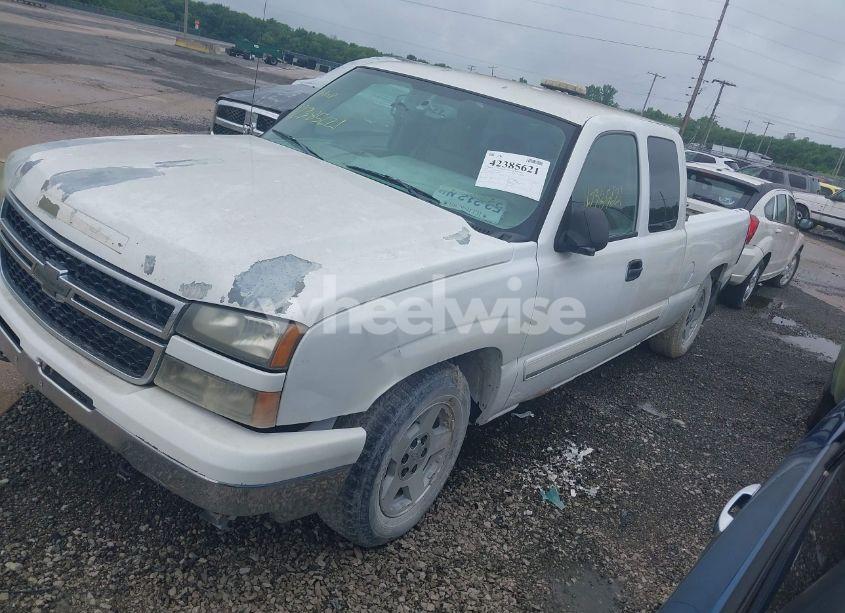 Photo 2 of 2007 Chevrolet Silverado 1500 CLASSIC LT1 (VIN 1GCEC19V87Z167827)