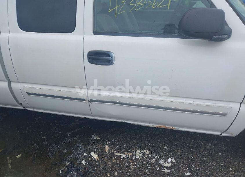 Photo 6 of 2007 Chevrolet Silverado 1500 CLASSIC LT1 (VIN 1GCEC19V87Z167827)