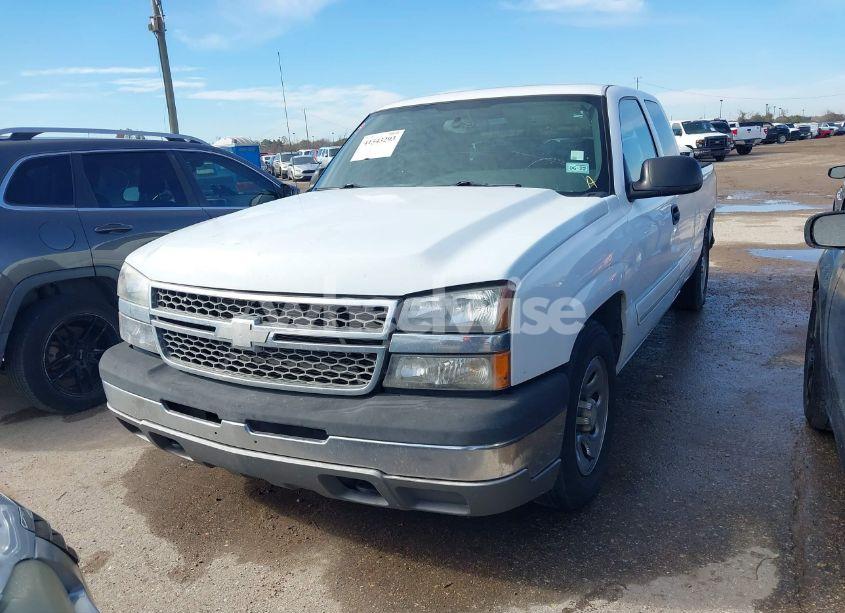 Photo 2 of 2007 Chevrolet Silverado 1500 CLASSIC LT1 (VIN 1GCEC19V87Z170212)