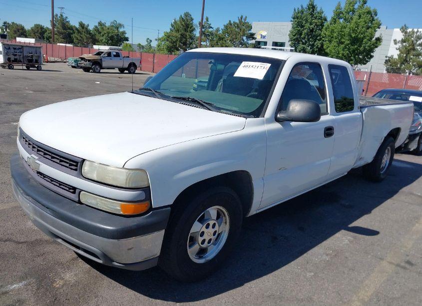 Photo 2 of 2001 Chevrolet Silverado 1500 (VIN 1GCEC19V91E253291)