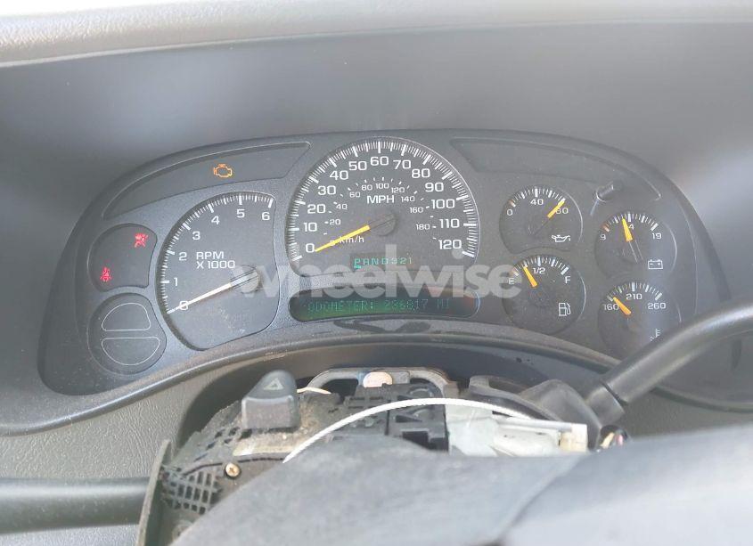 Photo 7 of 2005 Chevrolet Silverado 1500 LS (VIN 1GCEC19V95Z358315)