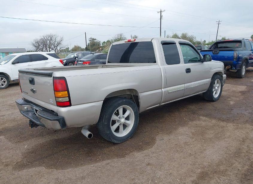 Photo 4 of 2006 Chevrolet Silverado 1500 LT1 (VIN 1GCEC19V96Z134415)