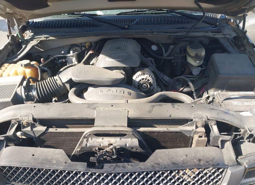 Photo 10 of 2004 Chevrolet Silverado 1500 LS (VIN 1GCEC19VX4Z305041)