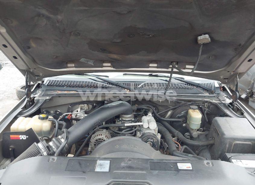 Photo 10 of 2002 Chevrolet Silverado 1500 (VIN 1GCEC19W12Z120303)