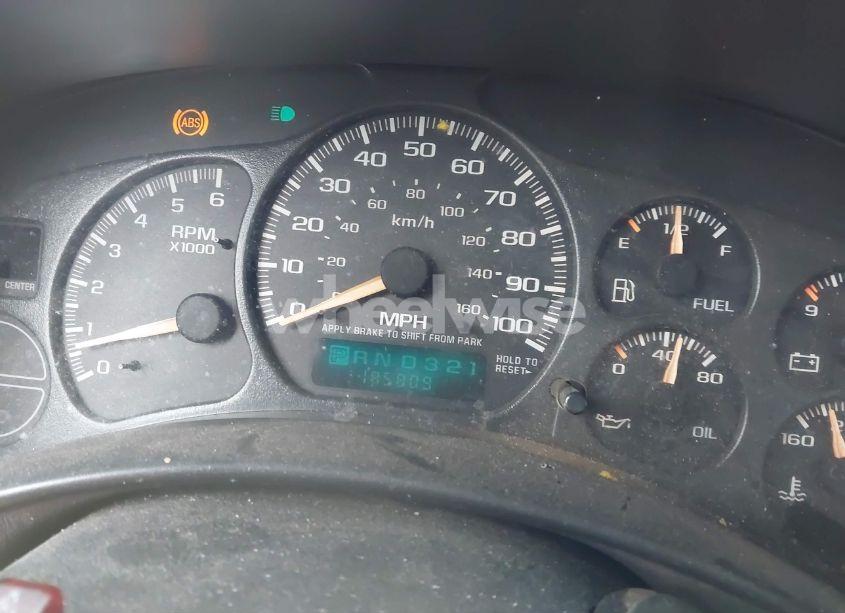 Photo 7 of 2002 Chevrolet Silverado 1500 (VIN 1GCEC19W12Z120303)