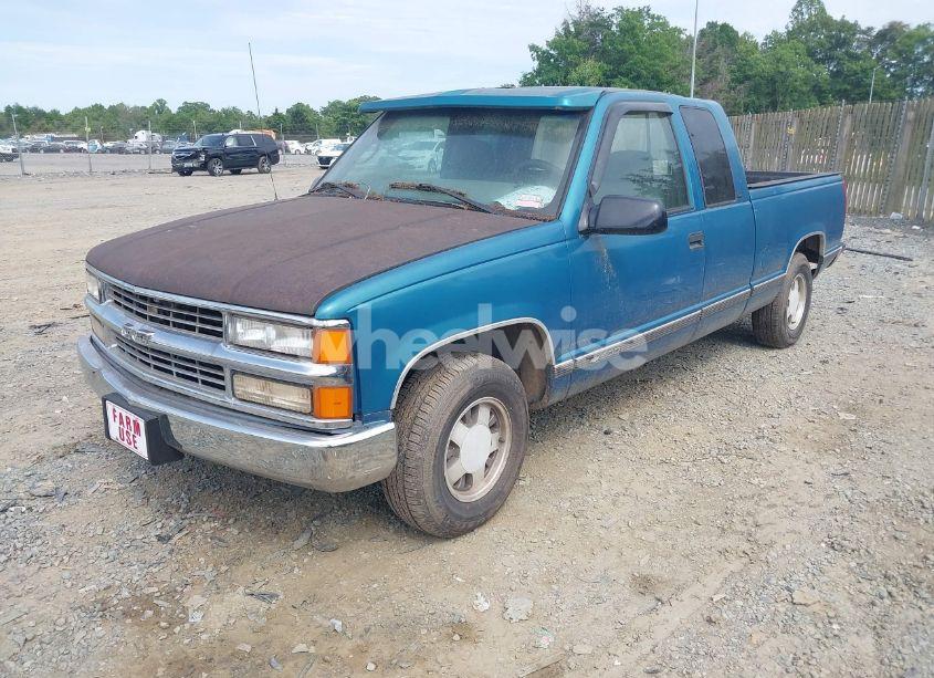 Photo 2 of 1997 Chevrolet C1500 FLEETSIDE (VIN 1GCEC19W1VE263148)