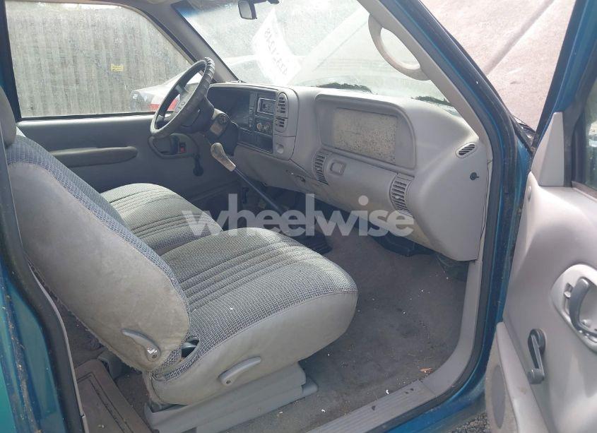 Photo 5 of 1997 Chevrolet C1500 FLEETSIDE (VIN 1GCEC19W1VE263148)