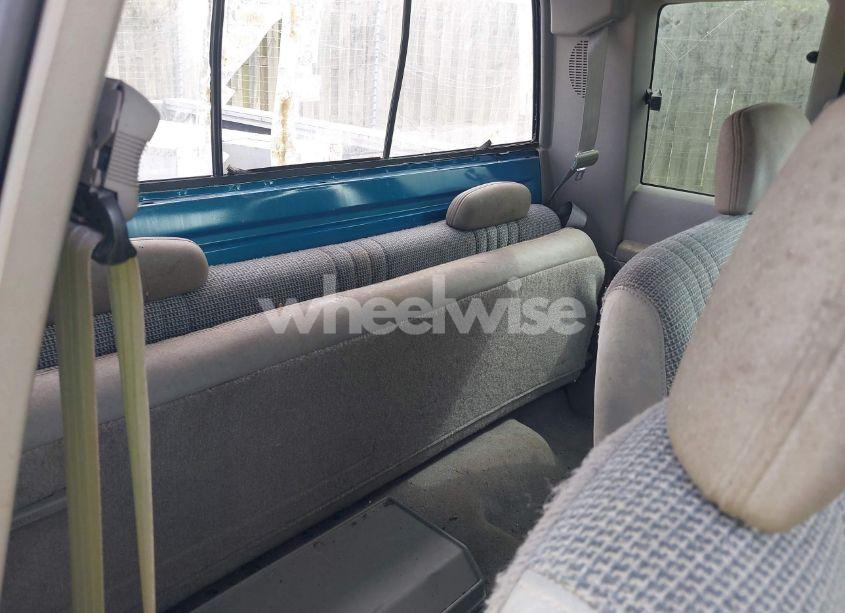 Photo 8 of 1997 Chevrolet C1500 FLEETSIDE (VIN 1GCEC19W1VE263148)