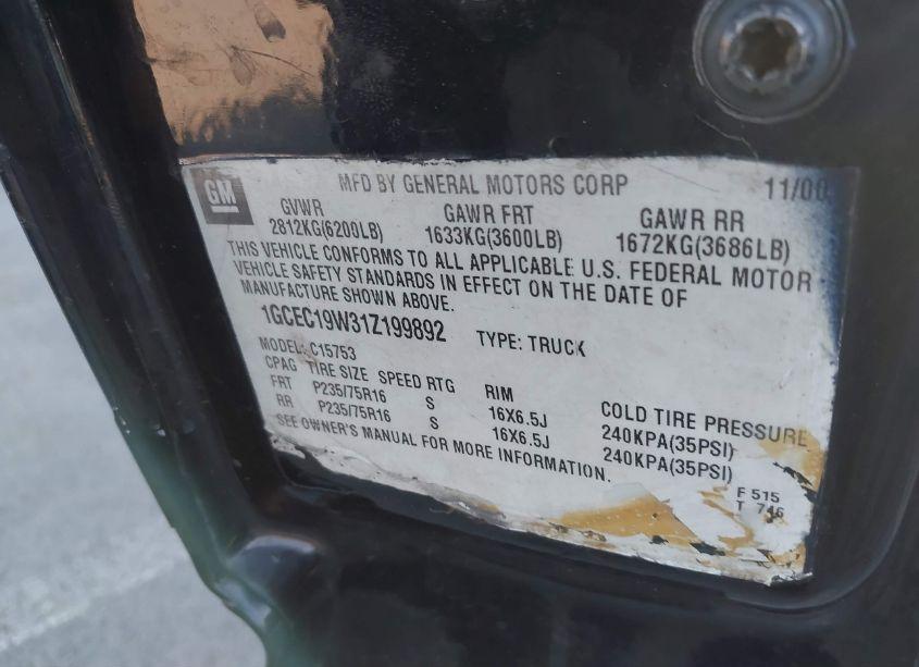 Photo 9 of 2001 Chevrolet Silverado 1500 (VIN 1GCEC19W31Z199892)