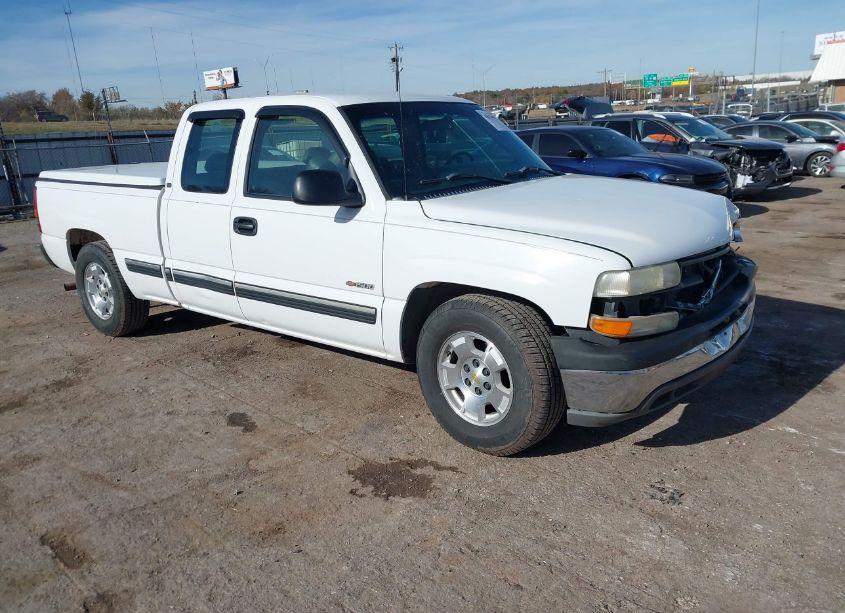 1999 Chevrolet Silverado 1500 (VIN 1GCEC19W5XZ192449) main photo