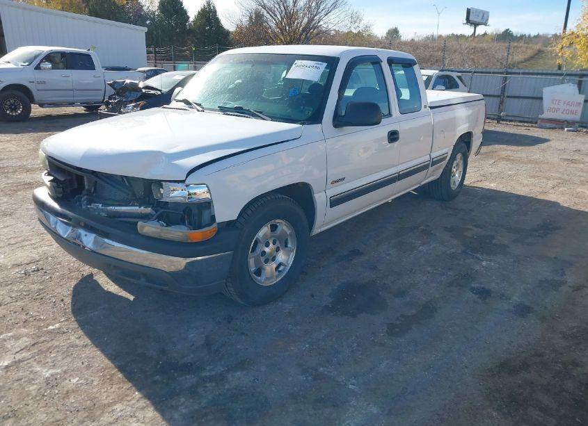 Photo 2 of 1999 Chevrolet Silverado 1500 (VIN 1GCEC19W5XZ192449)