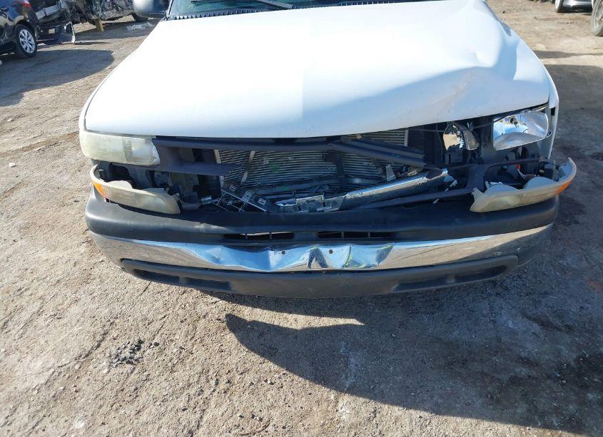 Photo 6 of 1999 Chevrolet Silverado 1500 (VIN 1GCEC19W5XZ192449)