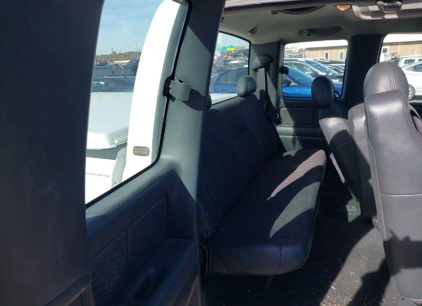 Photo 8 of 1999 Chevrolet Silverado 1500 (VIN 1GCEC19W5XZ192449)